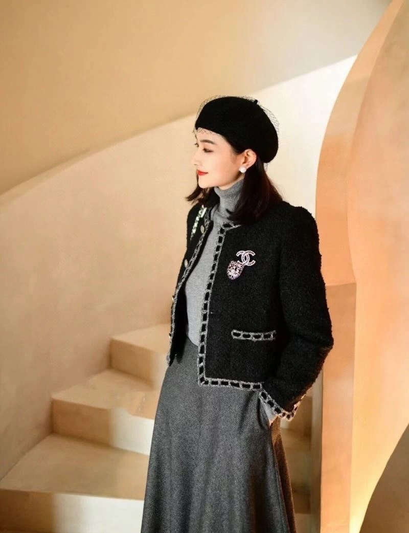 GoAnywhere Chanel Brooches 228117