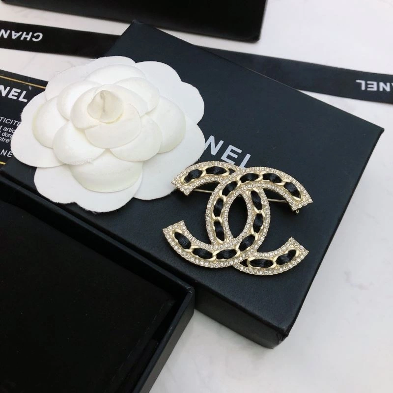 GoAnywhere Chanel Brooches 228117