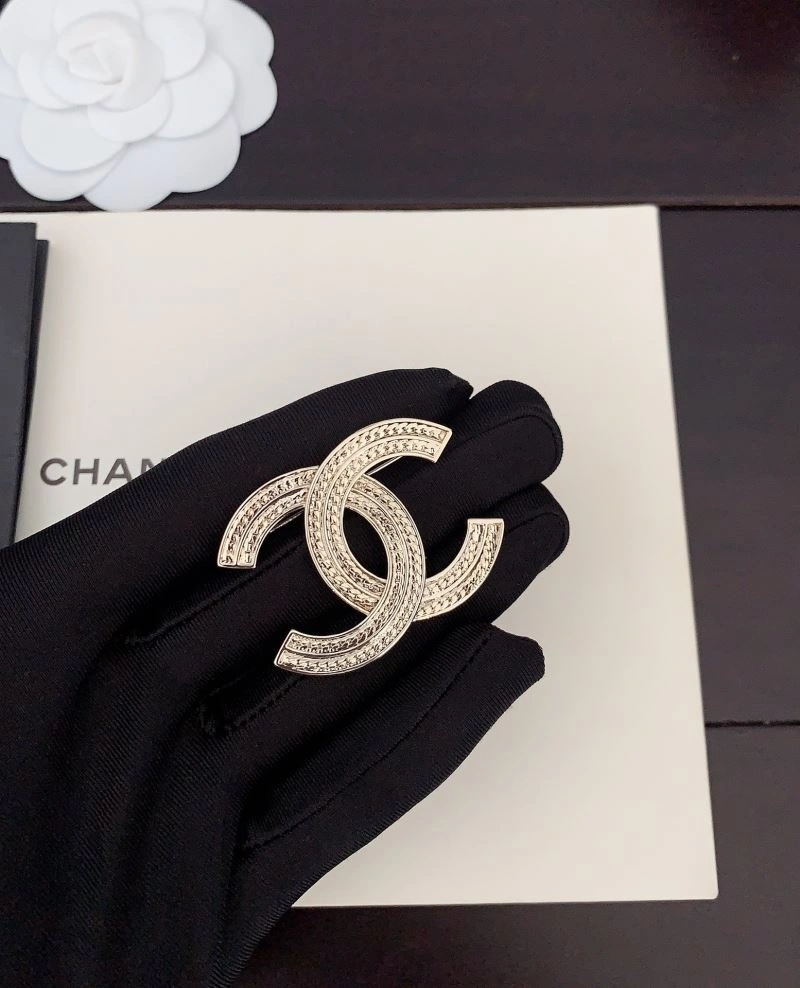 Chanel Brooches Sleek 228106