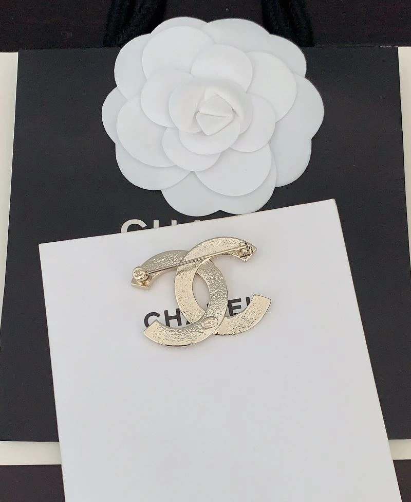 Chanel Brooches Sleek 228106