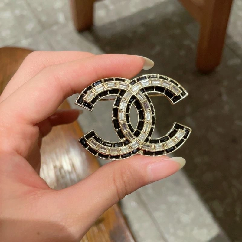 GoodFit Chanel Brooches 228107