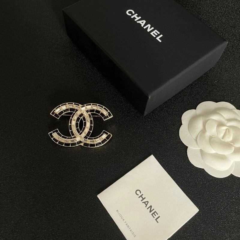 GoodFit Chanel Brooches 228107