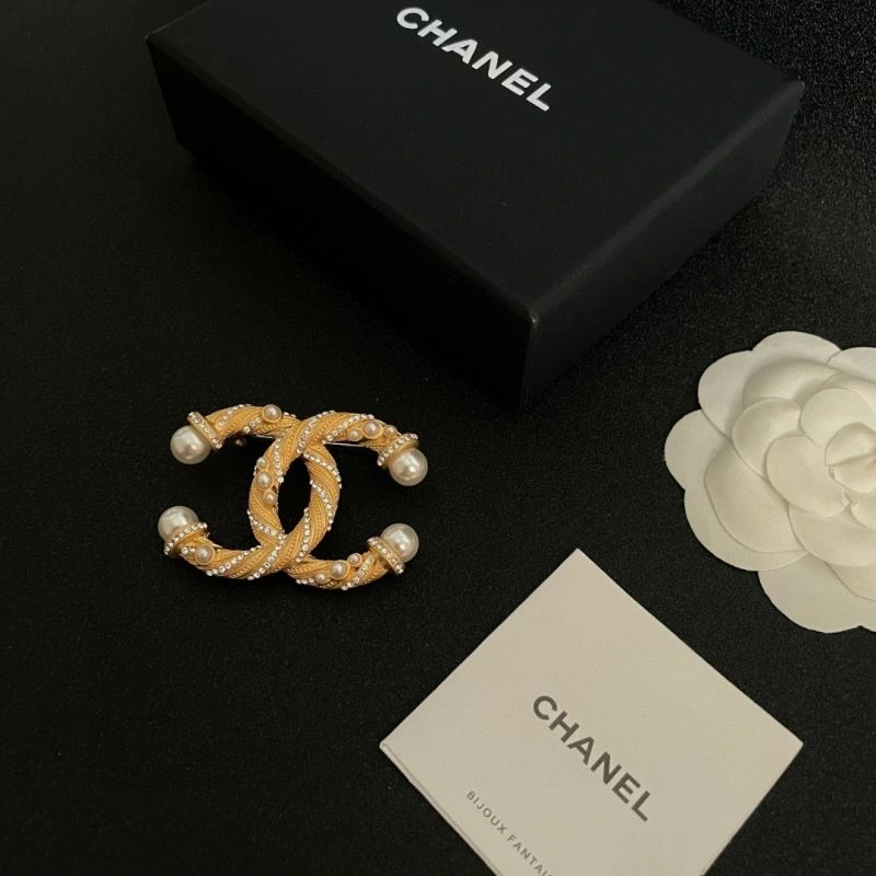 WaterResistant Chanel Brooches 228132