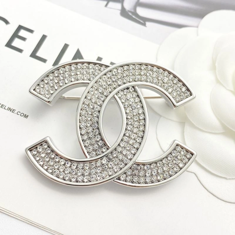 Bold Chanel Brooches 228301