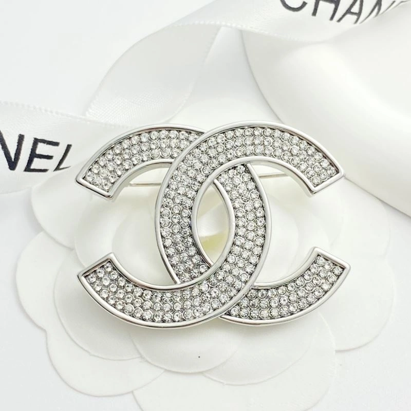 Bold Chanel Brooches 228301