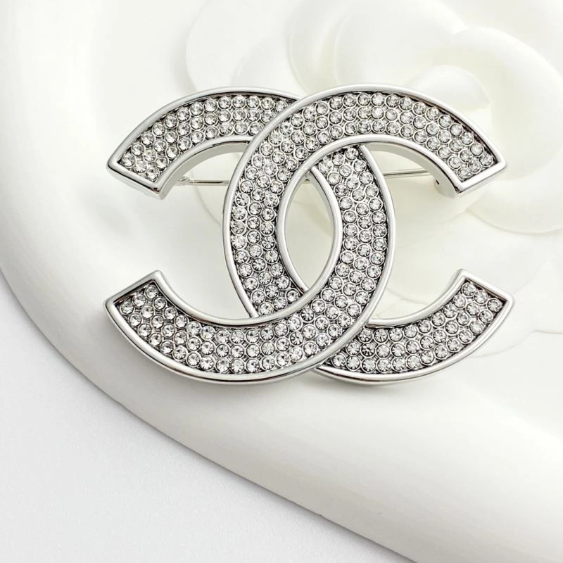 Bold Chanel Brooches 228301