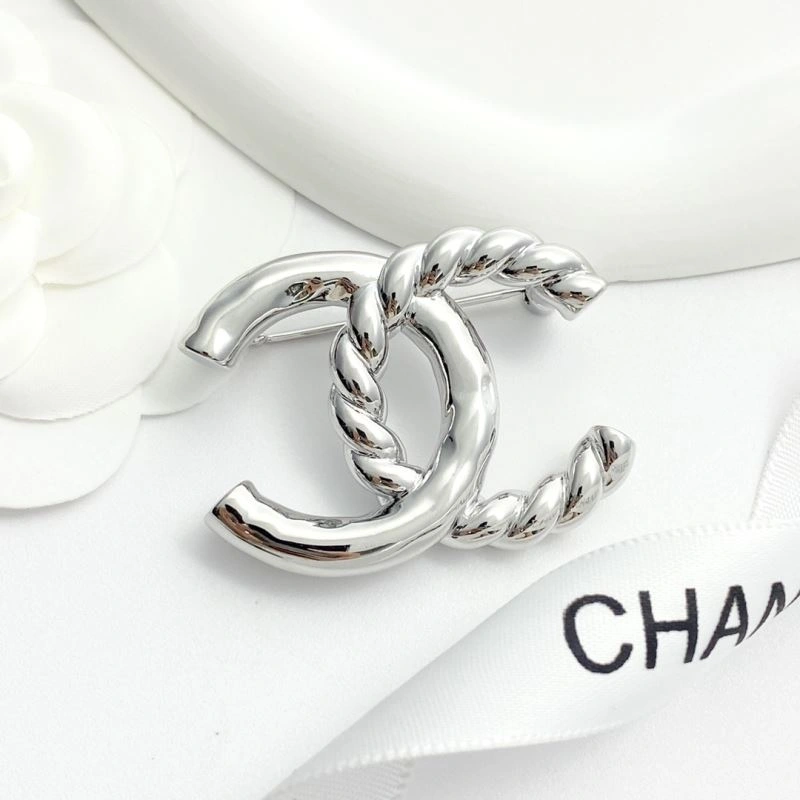 Chanel Brooches Breathable 228124