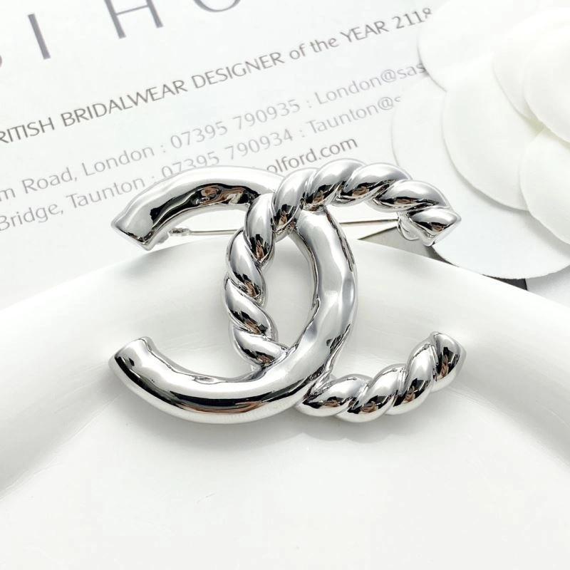Chanel Brooches Breathable 228124