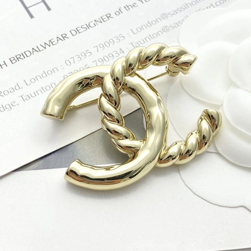 Chanel Brooches Neat 228097