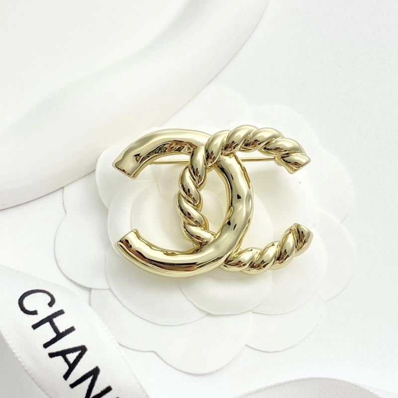 Chanel Brooches Neat 228097
