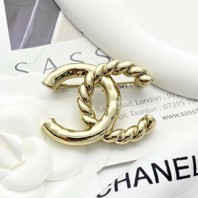 Chanel Brooches Neat 228097