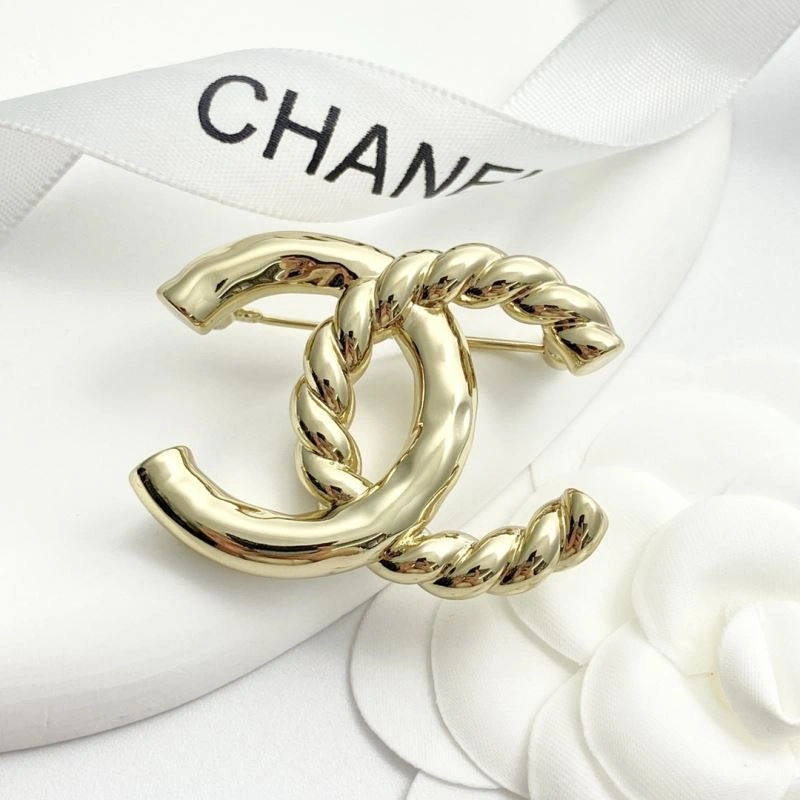 Chanel Brooches Neat 228097
