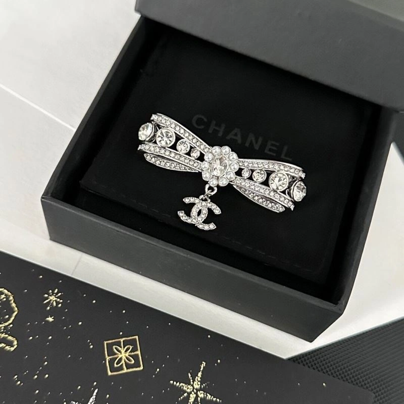 Chanel Brooches Supportive 228115