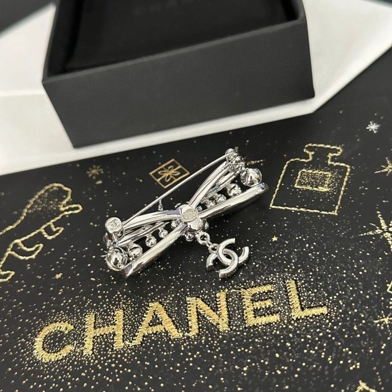Chanel Brooches Supportive 228115