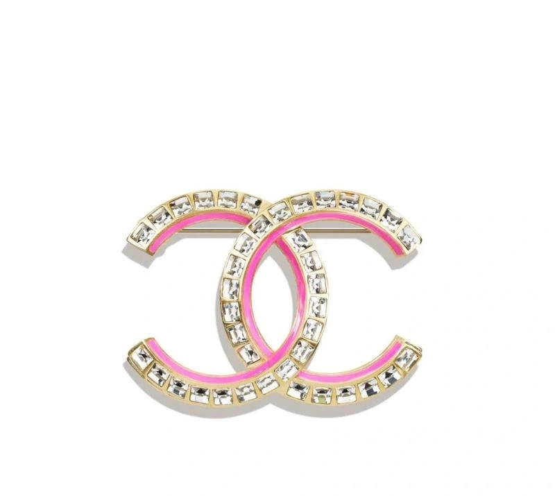 EyeCatching Chanel Brooches 228111