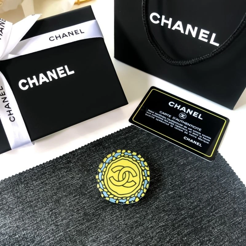 WeatherProof Chanel Brooches 228088