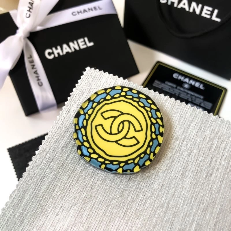 WeatherProof Chanel Brooches 228088