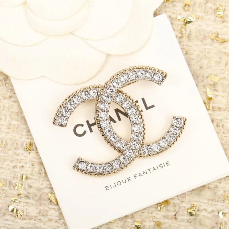 Unique Chanel Brooches 226418