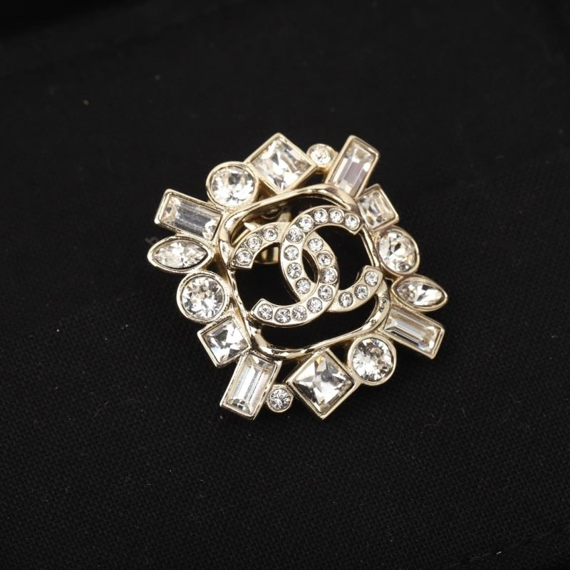 OnTrend Chanel Brooches 226425