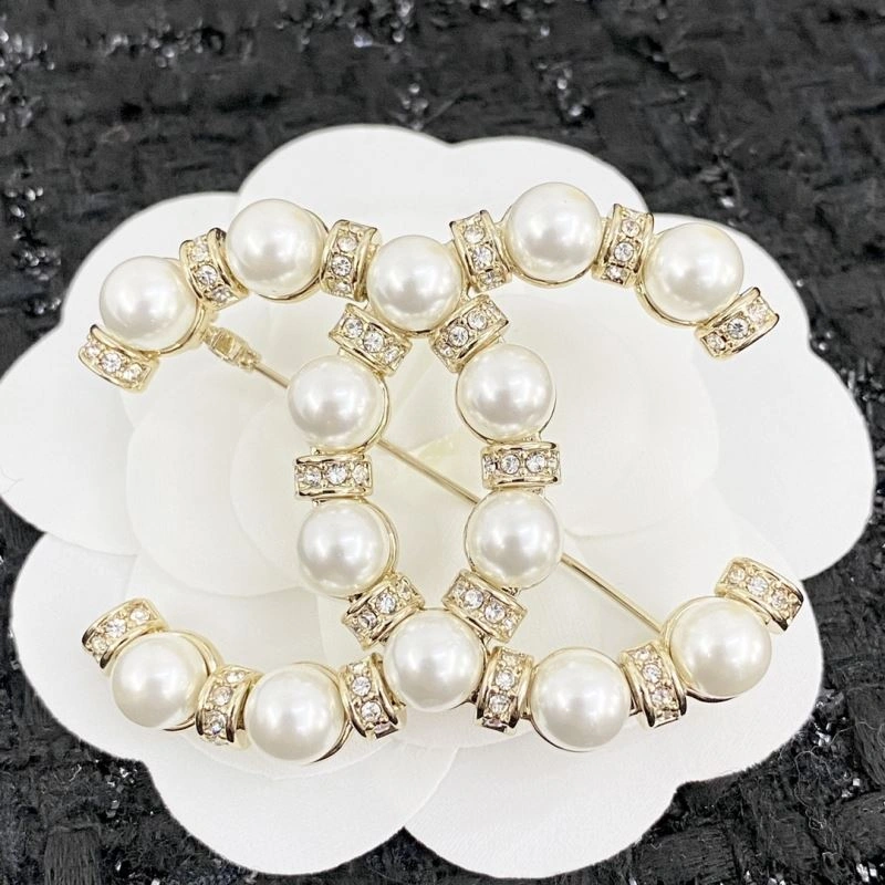 OnTrend Chanel Brooches 226422
