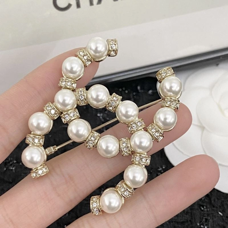 OnTrend Chanel Brooches 226422