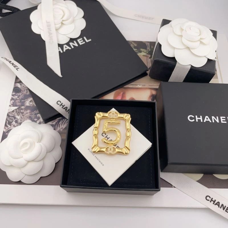 FreshLook Chanel Brooches 226416