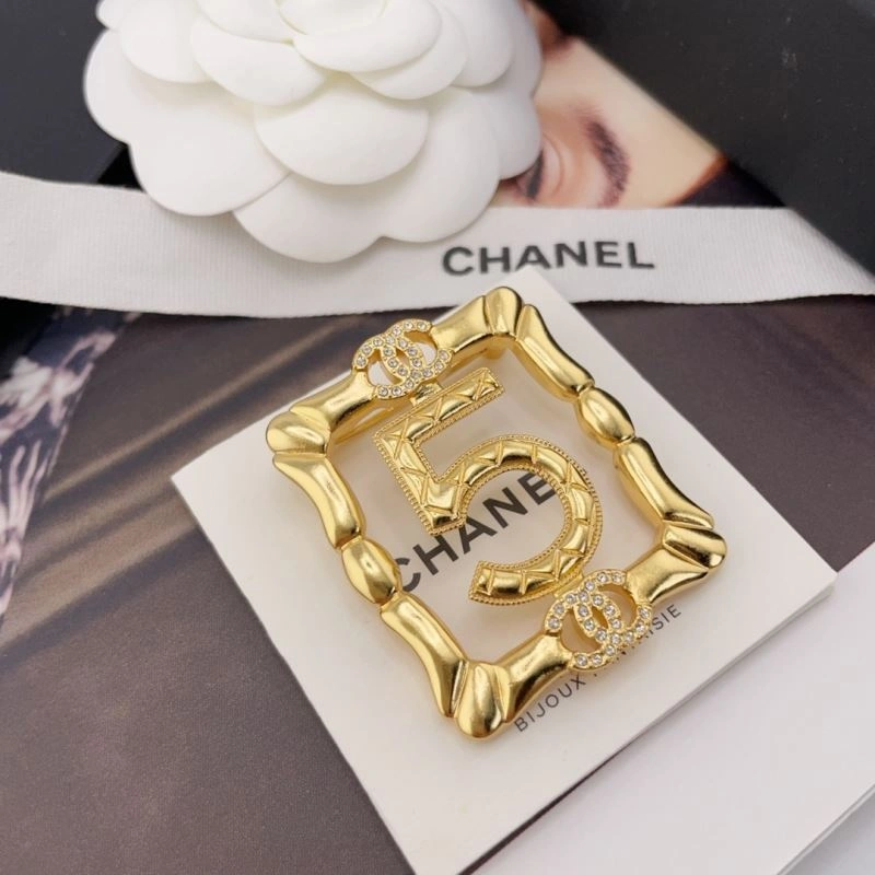 FreshLook Chanel Brooches 226416