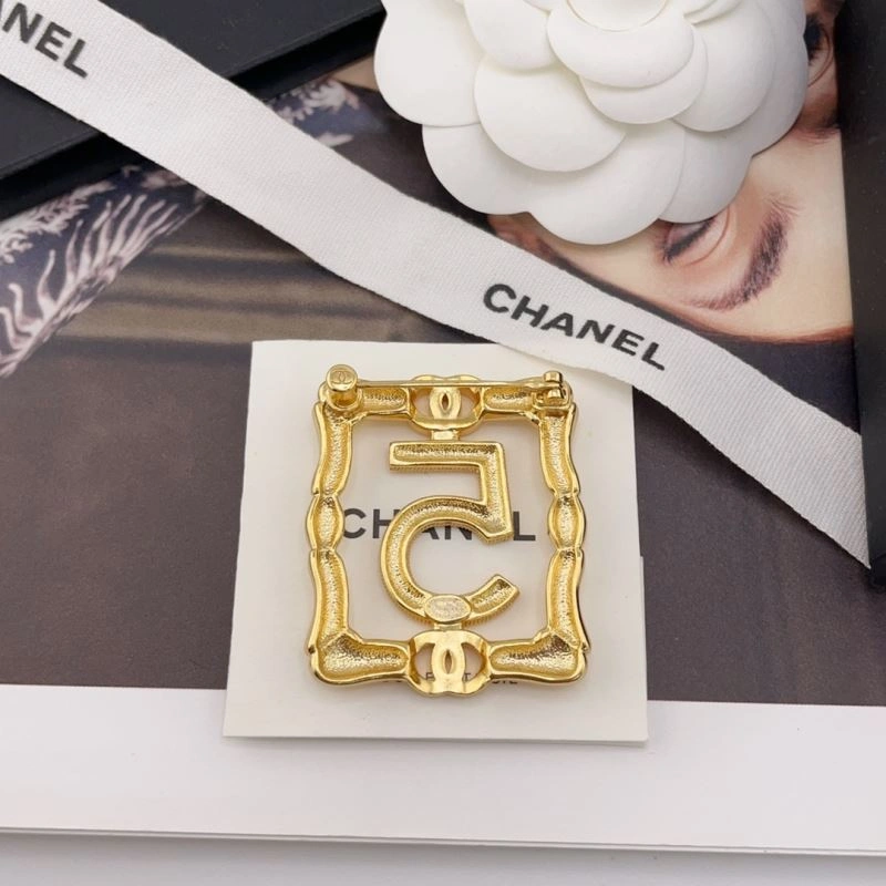 FreshLook Chanel Brooches 226416