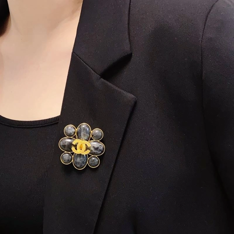 Chanel Brooches Breathable 226392