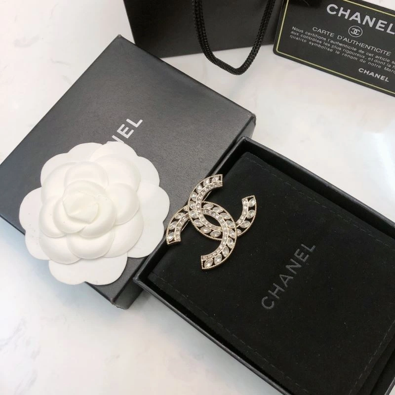 Chanel Brooches Casual 226391