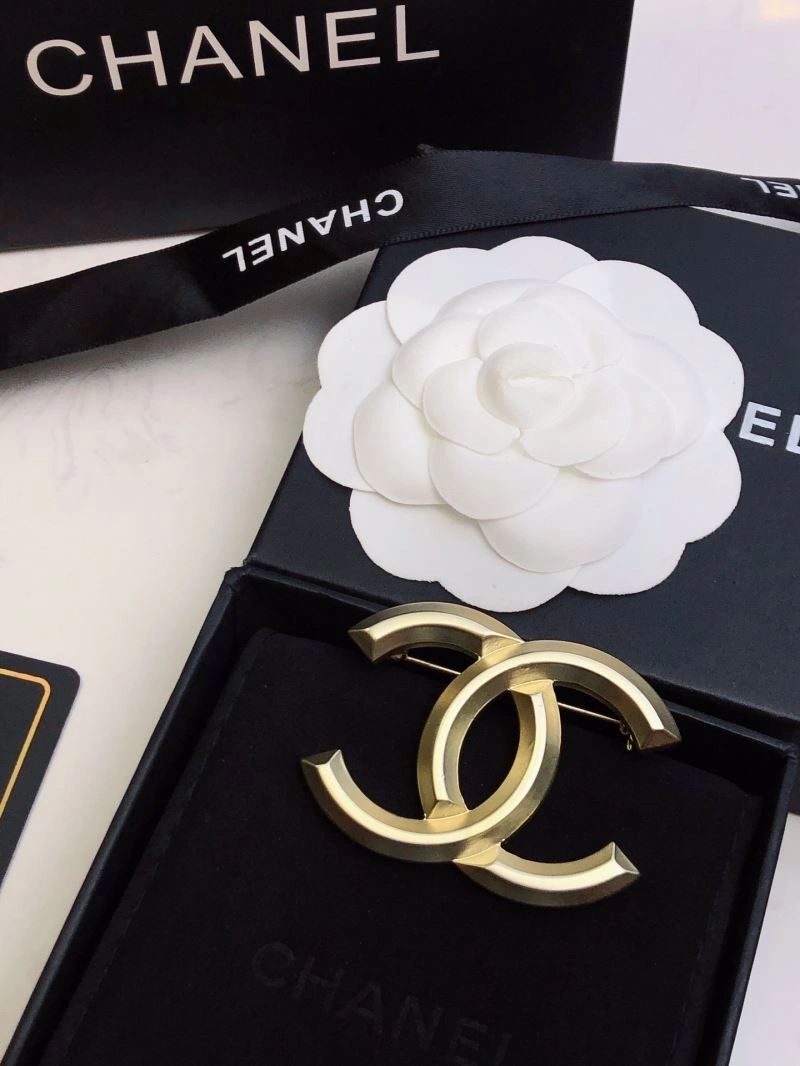 Timeless Chanel Brooches 226435