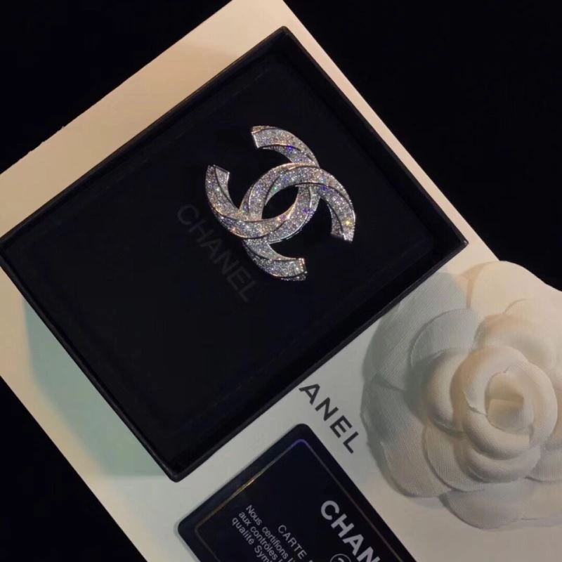 Chanel Brooches ZipUp 226376