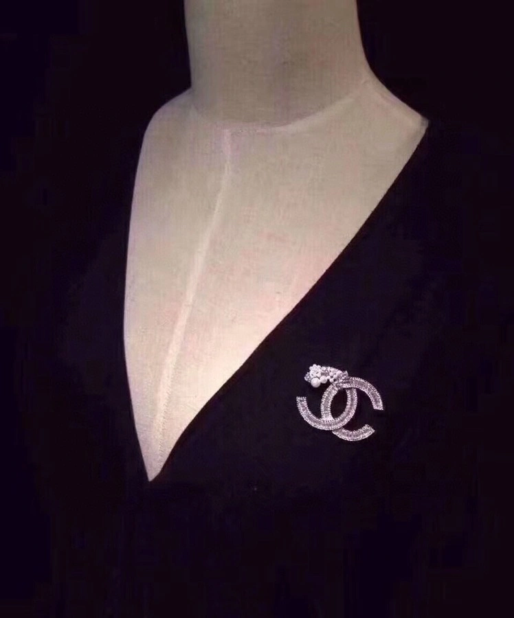 Chanel Brooches Durable 226381