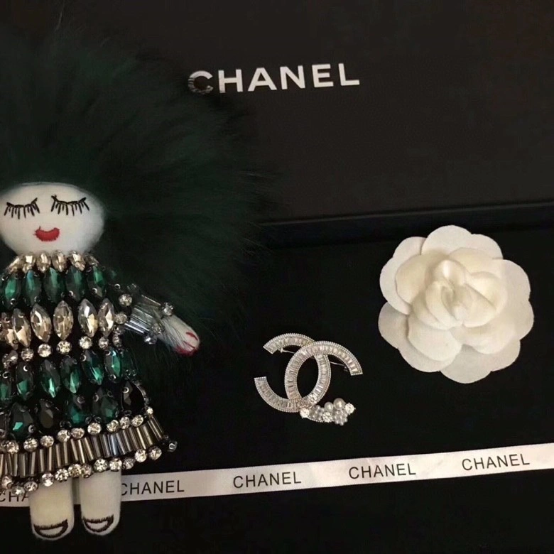 Chanel Brooches Durable 226381