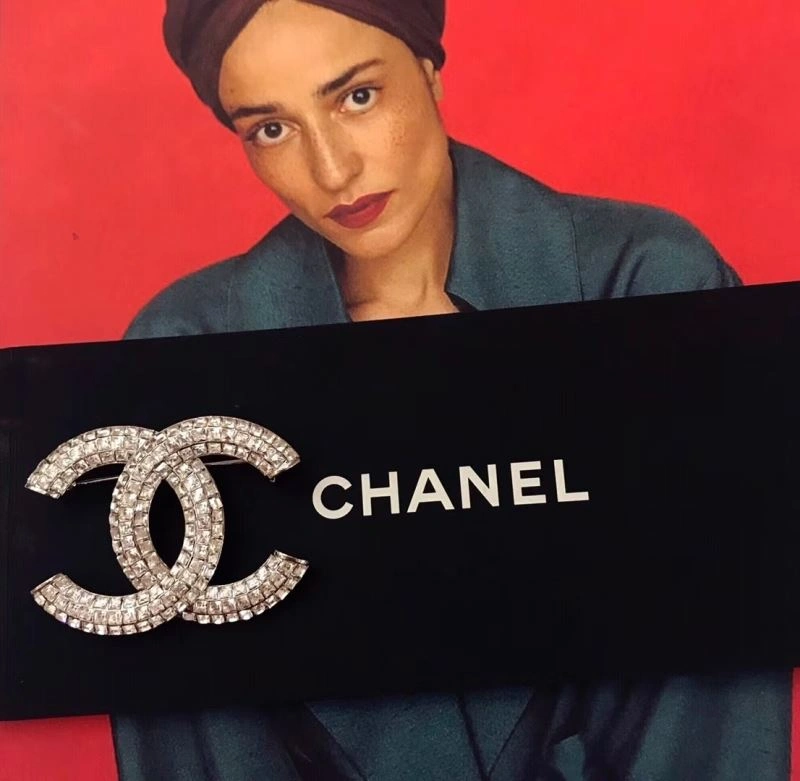 Upgraded Chanel Brooches 226389