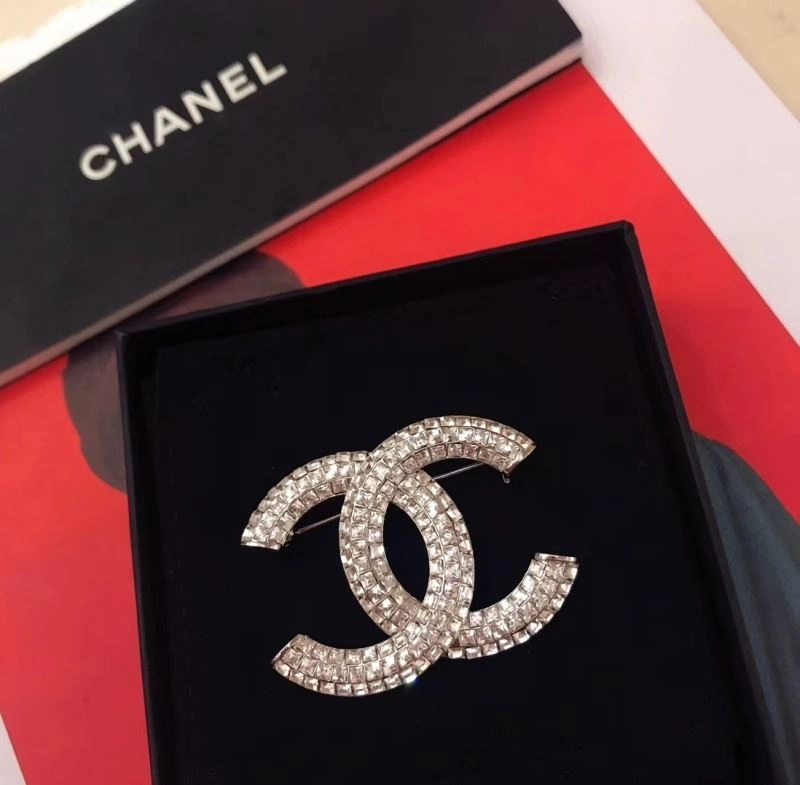 Upgraded Chanel Brooches 226389