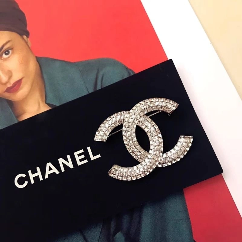 Upgraded Chanel Brooches 226389