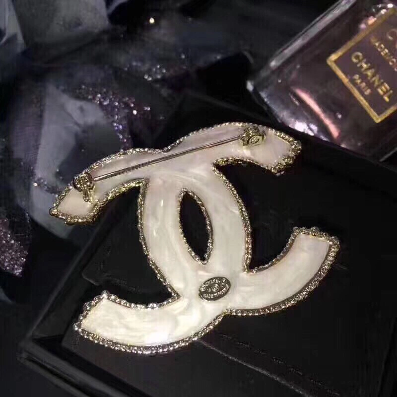 Chanel Brooches FreshLook 226380