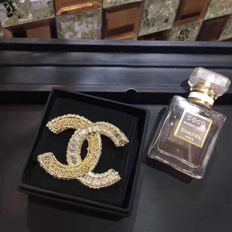 Chanel Brooches FreshLook 226380