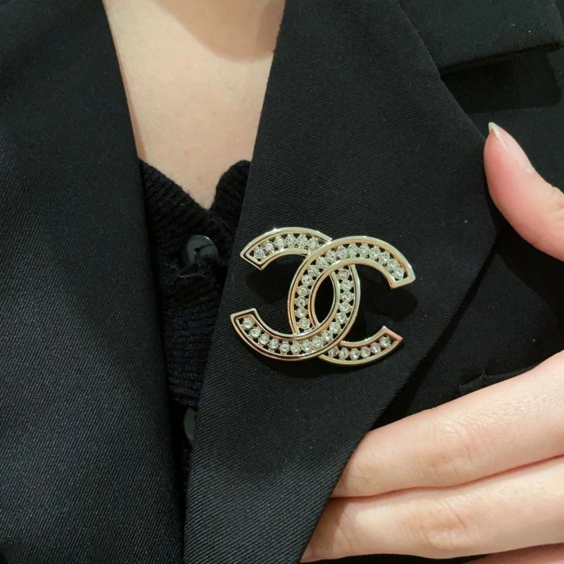 FastDry Chanel Brooches 226370
