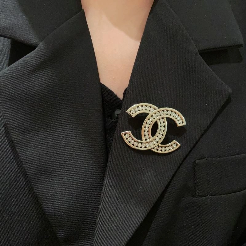 FastDry Chanel Brooches 226370