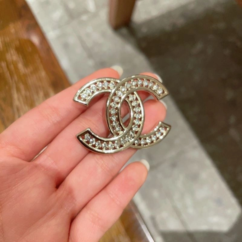 FastDry Chanel Brooches 226370