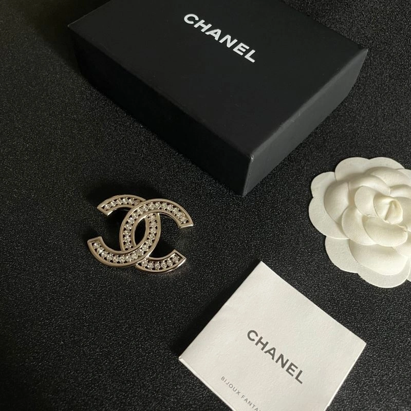 FastDry Chanel Brooches 226370