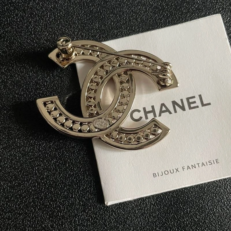 FastDry Chanel Brooches 226370