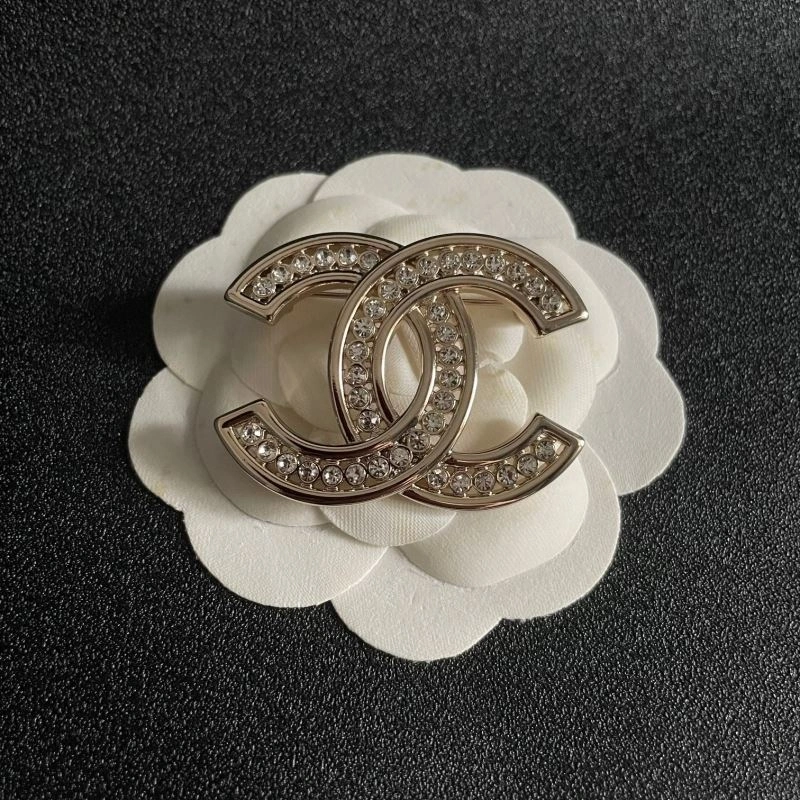 FastDry Chanel Brooches 226370