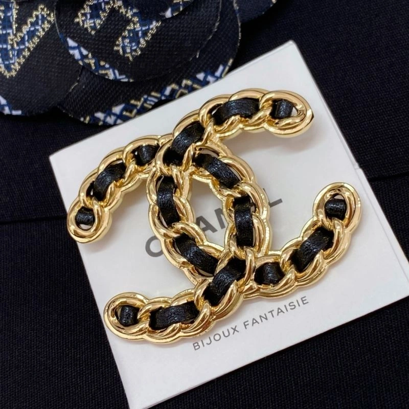 Chanel Brooches Colorful 226444