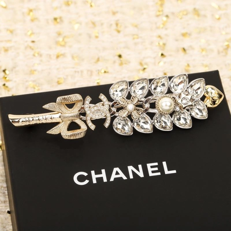 Chanel Brooches Trendsetting 226420