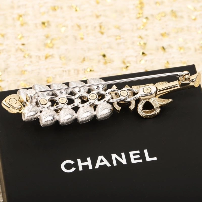 Chanel Brooches Trendsetting 226420