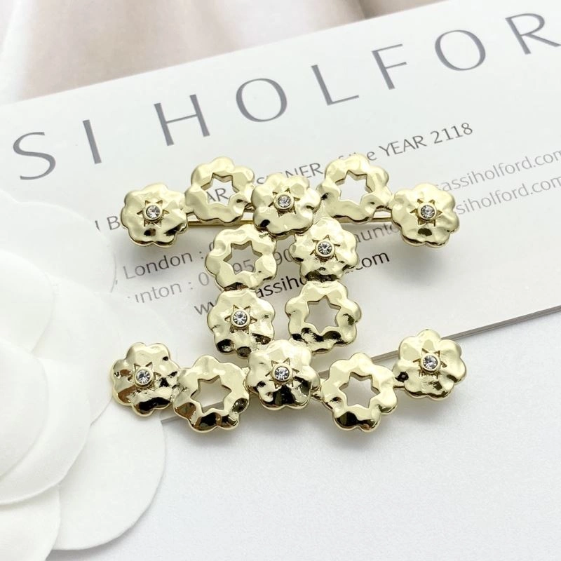 OnTrend Chanel Brooches 226377