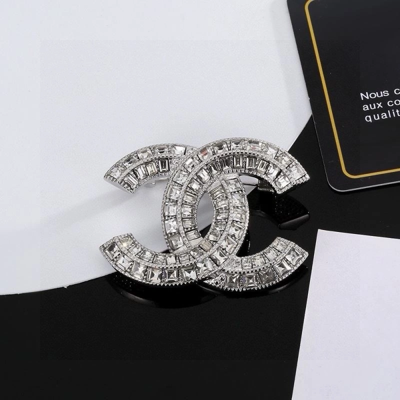 Colorful Chanel Brooches 226375